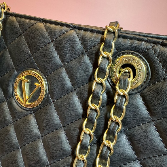 VERA NEW YORK Excellent used condition.  Two-way: shoulder or crossbody bag. - Picture 5 of 13